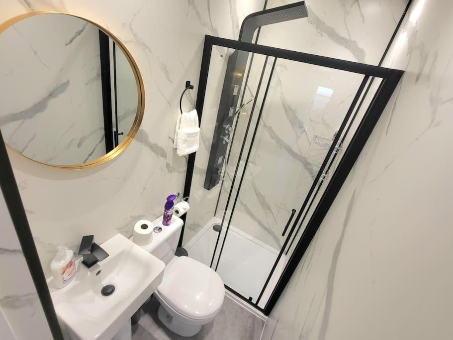 4 Bedrooms Apartment By Sensational Stay Short Lets & Serviced Accommodation EDI Exteriér fotografie